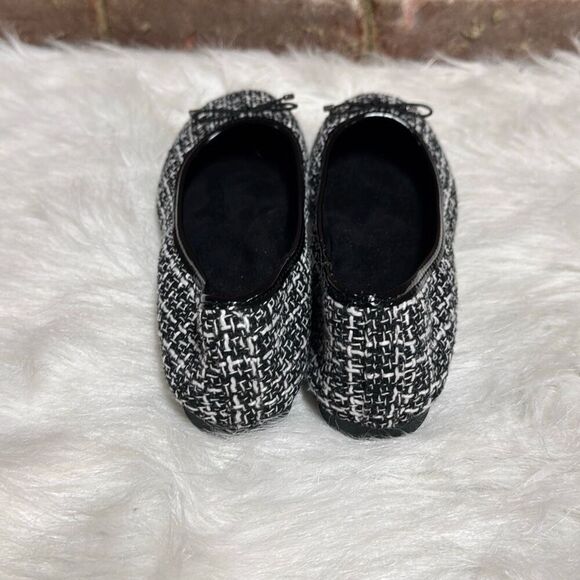 SO Emmaline Women's Black & White Ballet Boucle Flats Size 8 NEW - Picture 4 of 7